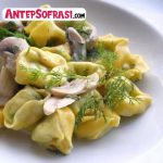 Mantarli Tavuklu Tortellini Tarifi