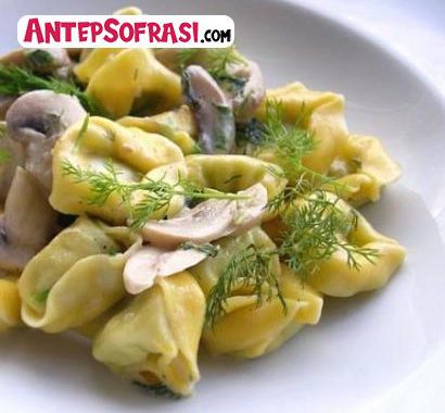 Mantarli Tavuklu Tortellini Tarifi