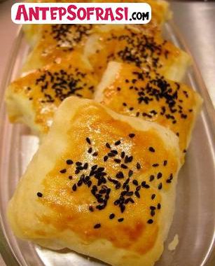 Semiz Otlu Börek Tarifi